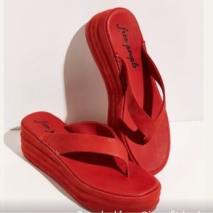 Free People Haven Thong Flatform Leather Sandals / Flip Flops